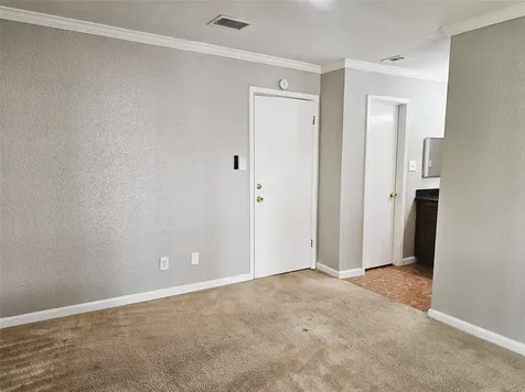 6111 Beverly Hill Street 23 Houston TX 77057