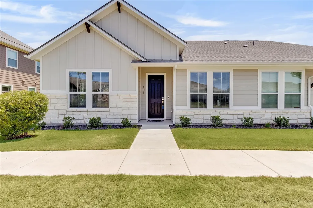 128 Stewart Drive 101 San Marcos TX 78666