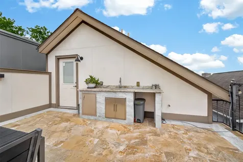 1604 W 21st Street Houston TX 77008