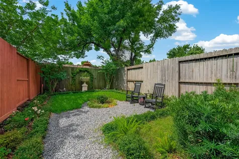 1604 W 21st Street Houston TX 77008