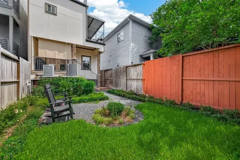 1604 W 21st Street Houston TX 77008