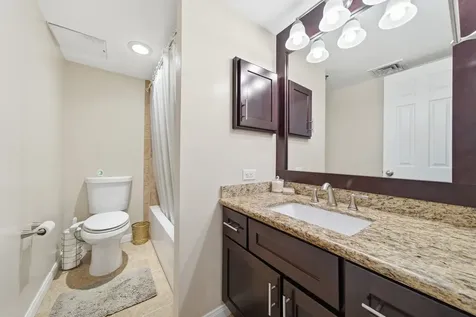 3525 Sage Road 909 Houston TX 77056