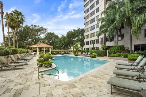 3525 Sage Road 909 Houston TX 77056
