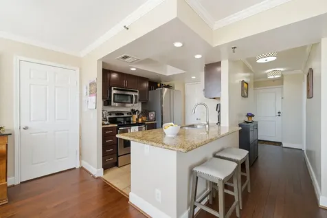 3525 Sage Road 909 Houston TX 77056