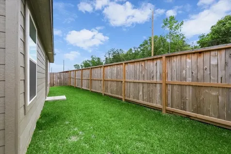 21206 Fieni Drive New Caney TX 77357