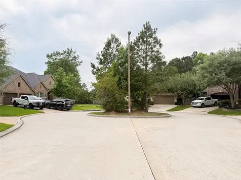 150 Cliftons Curve Way Montgomery TX 77316