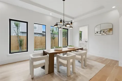 316 W 30th Street Houston TX 77018