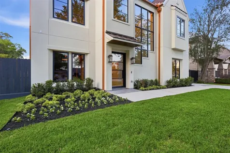 316 W 30th Street Houston TX 77018