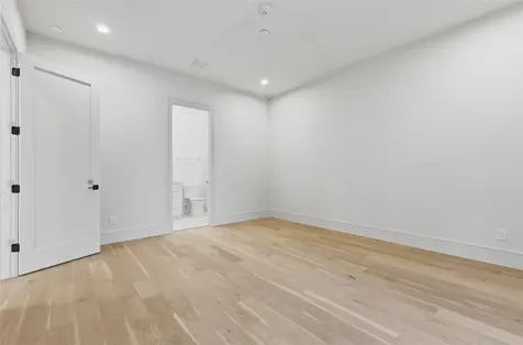 316 W 30th Street Houston TX 77018