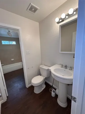 6837 Larkstone Street A Houston TX 77028
