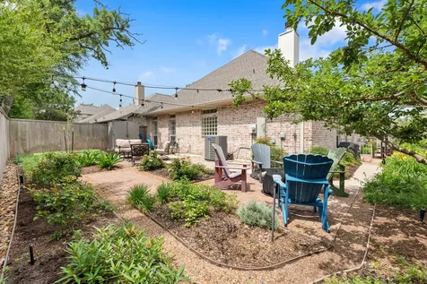 919 Grand Oaks Circle College Station TX 77840