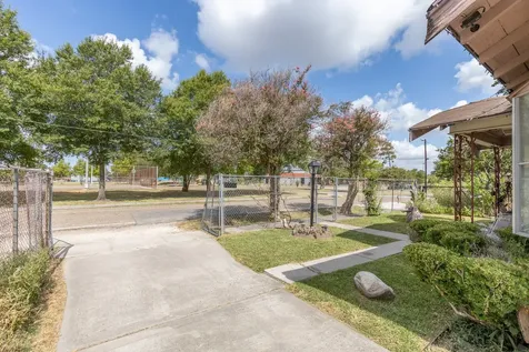 908 Northwood Street Houston TX 77009