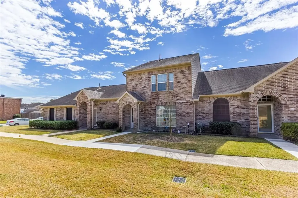 988 Birnham Woods Boulevard Pasadena TX 77503