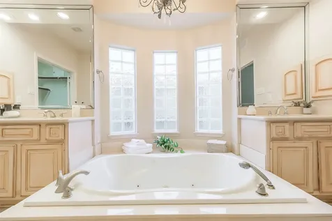 12411 Santiago Cove Lane Houston TX 77041
