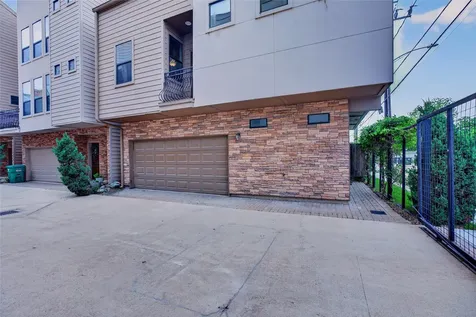 1420 Wilson Street Houston TX 77019