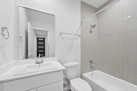 2110 Dewalt Street G Houston TX 77088