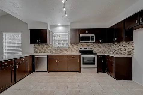 10322 Clarktower Lane Sugar Land TX 77498