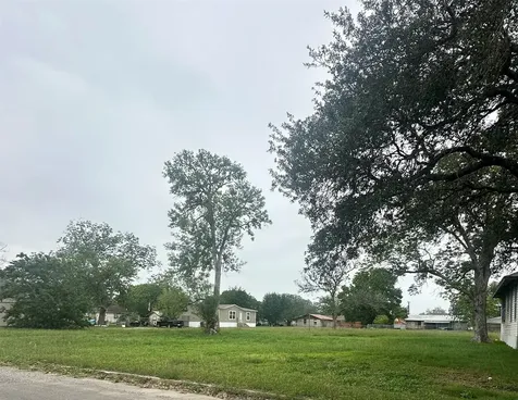 Tbd Edgar Street Yoakum TX 77995