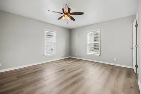 4805 Alamo Drive Galveston TX 77551