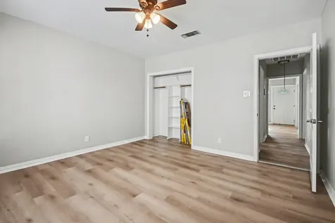 4805 Alamo Drive Galveston TX 77551