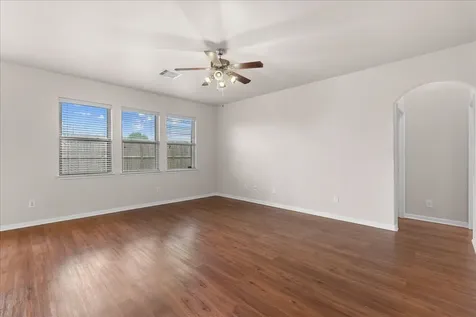 15227 Victoria Baytown TX 77523