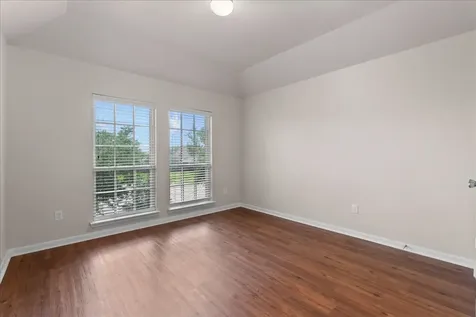 15227 Victoria Baytown TX 77523