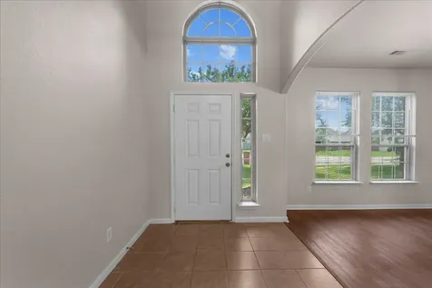 15227 Victoria Baytown TX 77523