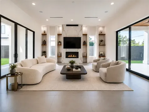 7218 Schiller Street Houston TX 77055