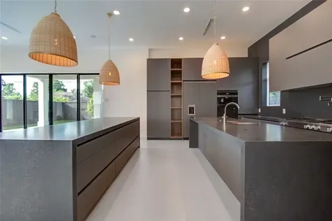 7218 Schiller Street Houston TX 77055