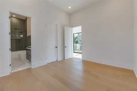 7218 Schiller Street Houston TX 77055