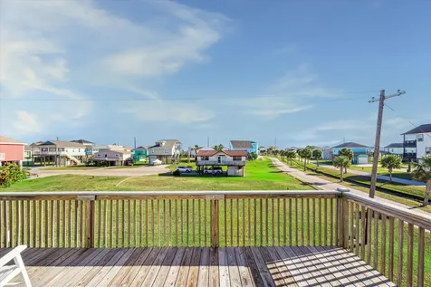 23013 Camino Street Galveston TX 77554