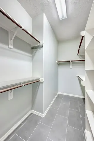7827 Shady Villa Cove Houston TX 77055