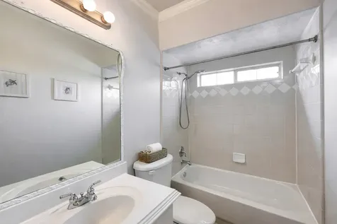 7827 Shady Villa Cove Houston TX 77055