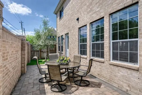 7827 Shady Villa Cove Houston TX 77055