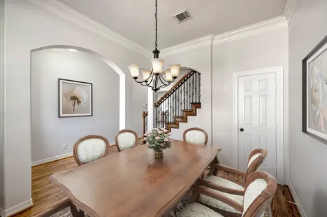 7827 Shady Villa Cove Houston TX 77055