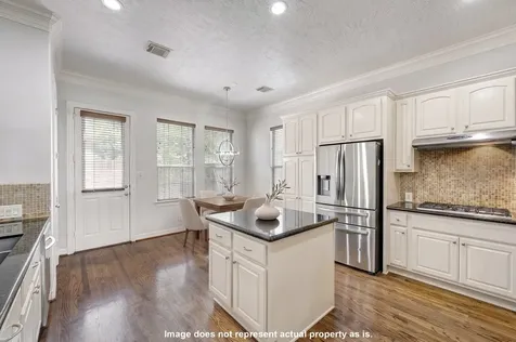 7827 Shady Villa Cove Houston TX 77055