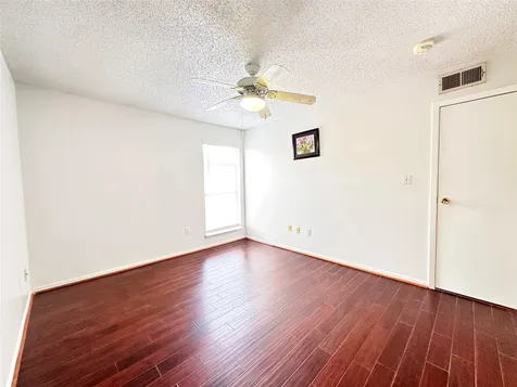 260 El Dorado Boulevard 2608 Houston TX 77598