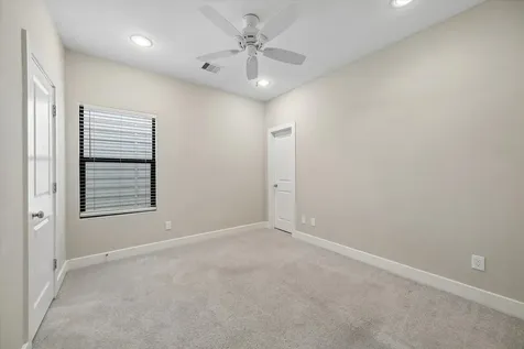 4857 Rich Oak Drive Houston TX 77018