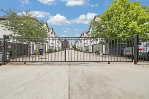 4857 Rich Oak Drive Houston TX 77018