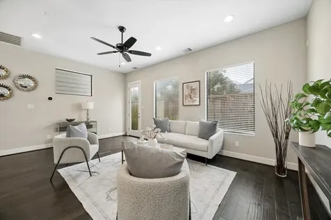 4857 Rich Oak Drive Houston TX 77018