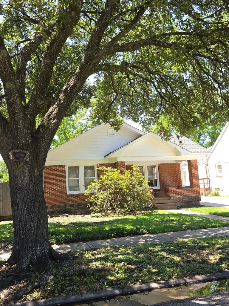 1430 Munger Street Houston TX 77023