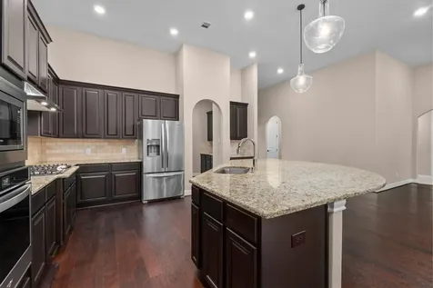 203 Magnolia Reserve Loop Magnolia TX 77354