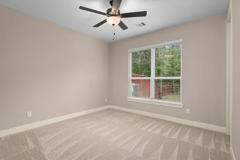 203 Magnolia Reserve Loop Magnolia TX 77354