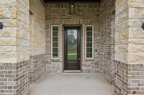 203 Magnolia Reserve Loop Magnolia TX 77354