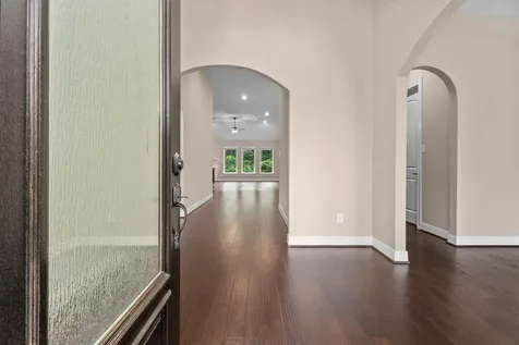 203 Magnolia Reserve Loop Magnolia TX 77354