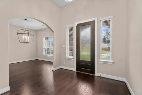 203 Magnolia Reserve Loop Magnolia TX 77354