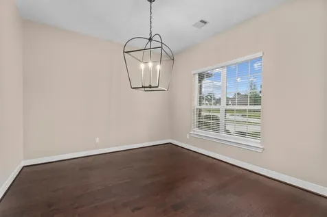 203 Magnolia Reserve Loop Magnolia TX 77354
