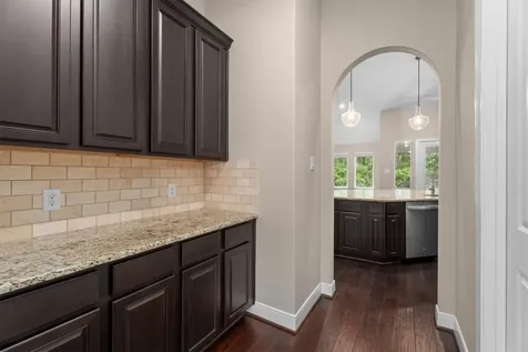 203 Magnolia Reserve Loop Magnolia TX 77354