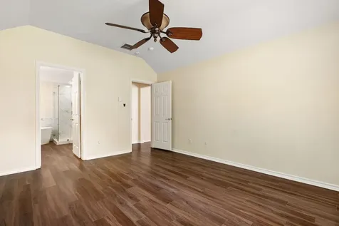 27 N Queenscliff Circle The Woodlands TX 77382