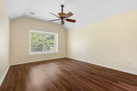 27 N Queenscliff Circle The Woodlands TX 77382